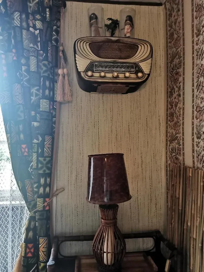 Homestay La Maison De Tante Jeanne Marcols-les-Eaux